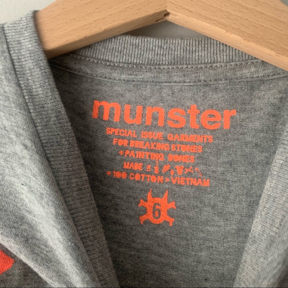 Munster RAAAARRRR Shirt - Picture 4 of 6